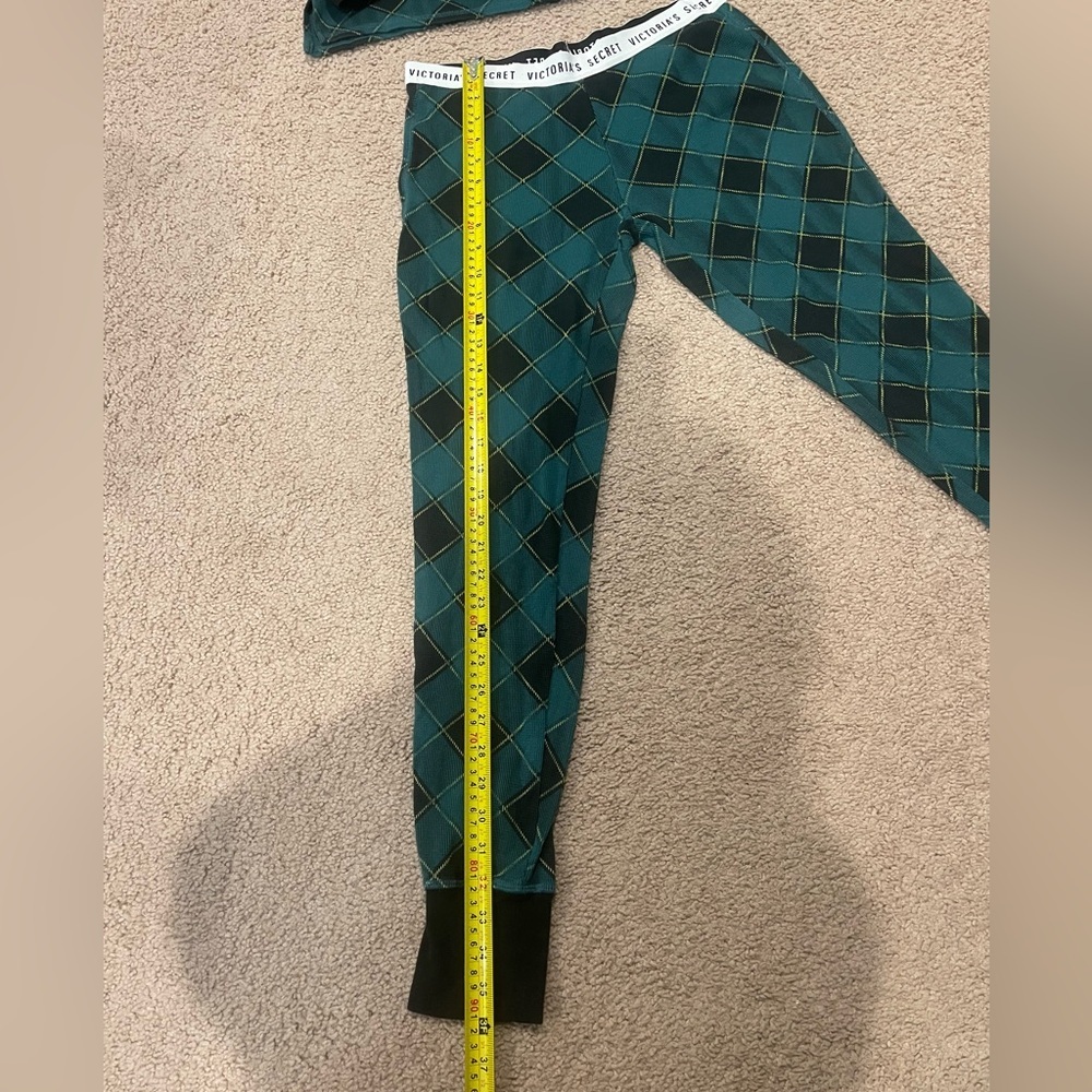 VICTORIA's SECRET Argyle Thermal Long Pajama Set - Picture 9 of 10